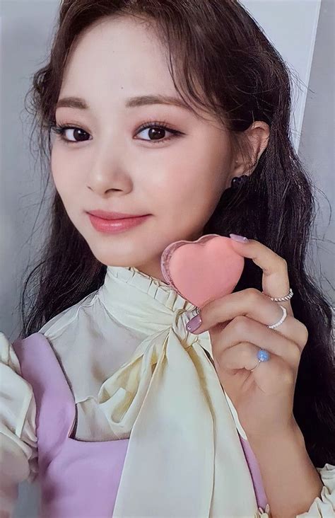 Pin On Tzuyu 쯔위