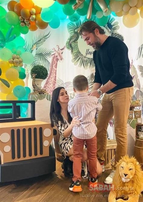 Emir'in bu anlarını görenler 'armut dibine düşmüş' şeklinde yorumlar yaptı. Neslişah Alkoçlar ile Engin Altan Düzyatan çiftinden ...