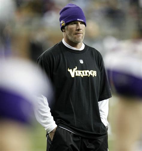 Brett Favre’s Consecutive Start Streak Ends The New York Times