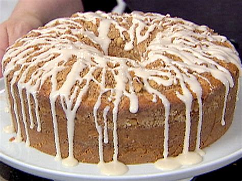 This coffee cake was good, but it seemed quite labor intensive to me. Streusel Coffee Cake Recipe Photos, Jewish Coffee Cake ...