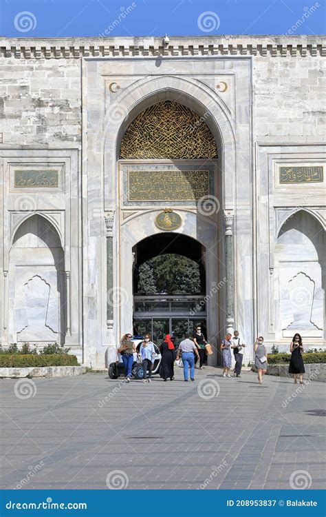 Imperial Gate Of Topkapi Palace Sultanahmet Neighbourhood City Of