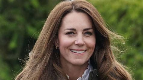 Kate Middleton Surprises In Figure Flattering Flares For New Appearance Hello
