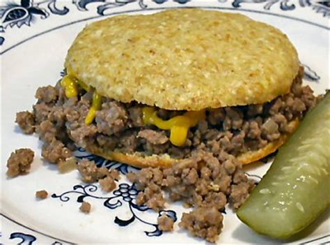 Ground beef sandwiches, ground beef, a bit of garlic and spices, good buns, i made a vegetable salad, and the kids really enjoyed their meal. LOOSEMEAT - Linda's Low Carb Menus & Recipes