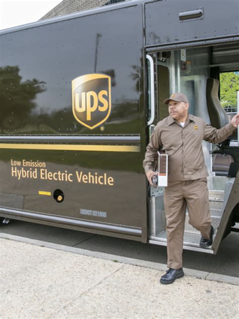 Ups Targets 25 Alternative Fuel Advanced Tech Vehicle Purchases By