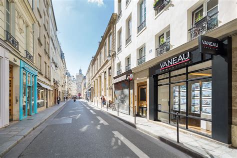 The vaneau group presents a selection of luxury and prestige properties located in paris, hauts de seine or yvelines. L'AGENCE VANEAU MARAIS FLAMBANT NEUVE