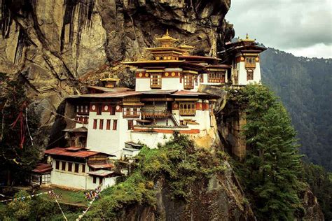 Pourquoi Vous Devez Absolument Visiter Le Bhoutan