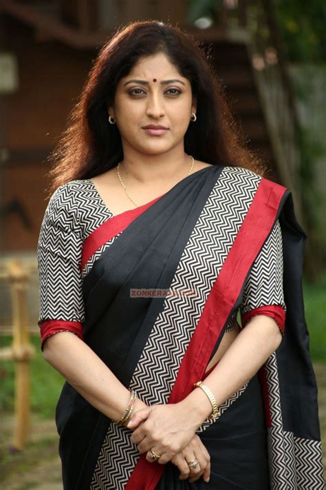 Oru indian pranayakatha is about the life of a young political leader and his association with a woman who comes unexpectedly into his life. Lakshmi Gopalaswamy 686 - Malayalam Movie Oru Indian ...