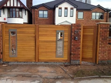 Driveway lighting can be bold and edgy—you just have to look for the right design. Wooden Driveway gates - Modern - Home Fencing And Gates ...