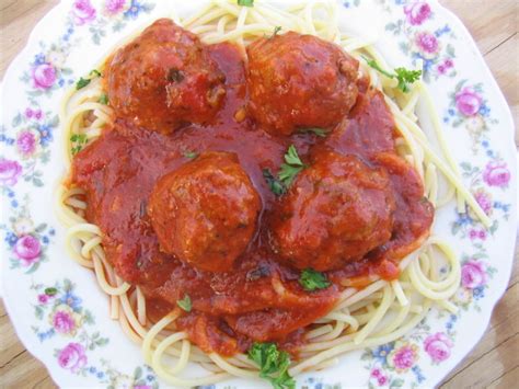 This spaghetti and meatball recipe from delish.com proves everything is better homemade. Easy Spaghetti And Meatballs Recipe - Food.com