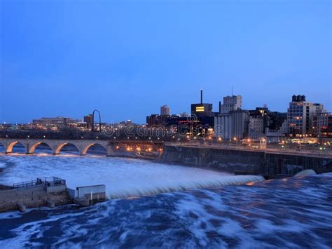 Mississippi River In Downtown Minneapolis At Dusk Stock Photo Image