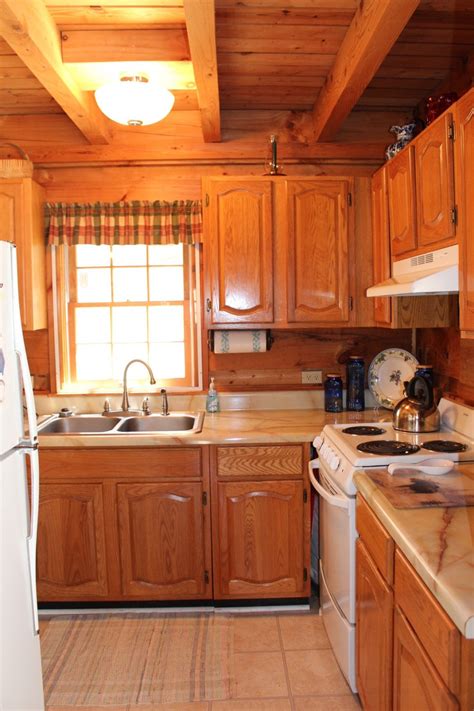 Adorable And Affordable This Cozy Cabin Is Only Minutes Away From Helton