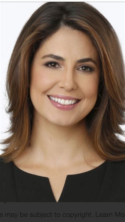 Cecilia Vega Short Hair Cuts For Round Faces Female News Anchors