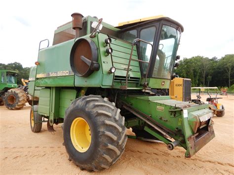 John Deere Turbo 6620 Combine Harvesting Equipment