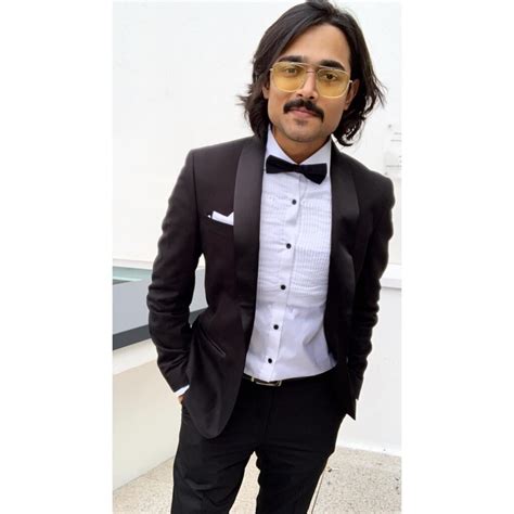 The Sexy Suit Looks Of Heartthrob Bhuvan Bam Iwmbuzz
