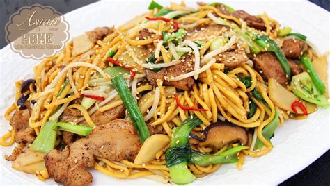 Chicken Chow Mein Easy Stir Fried Noodles Recipe Chow Mein Recipe