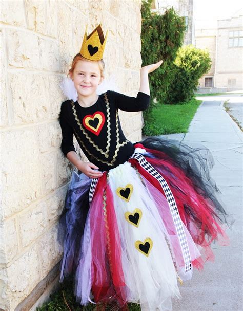25 Queen Of Hearts Costume Ideas And Diy Tutorials 2023