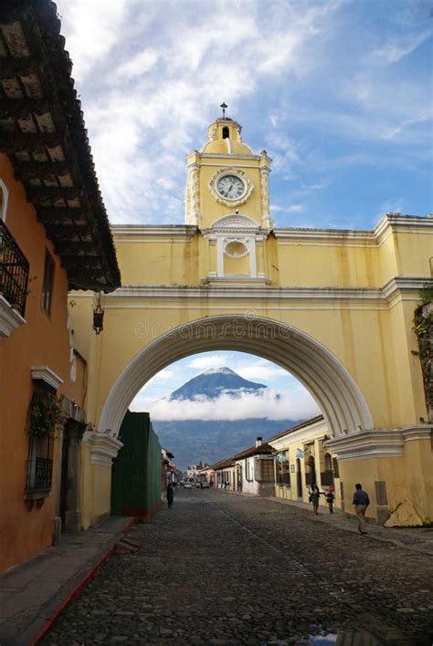 Santa Catalina Arch In Antigua Guatemala Editorial Photo Image Of