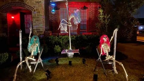 Hoa Orders Woman To Remove “skeleton Strip Club” Halloween Display