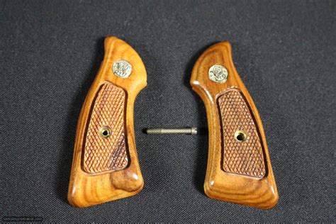 Smith And Wesson J Frame Square Butt Grips