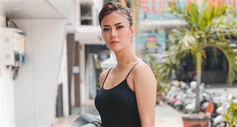 Biodata Dan Profil Nita Gunawan Make Up Artist Yang Pernah Digosipkan