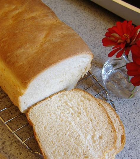 A super simple self raising flour bread recipe, without using any yeast. Simple and easy white bread | Tasty Recipes