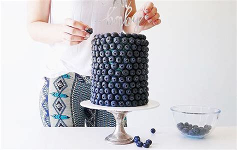 Cake designers are coming up with intricate, gorgeous cakes that can be the center of the party. Top 10 Baking & Cake Decorating Trends For 2018 | Queen