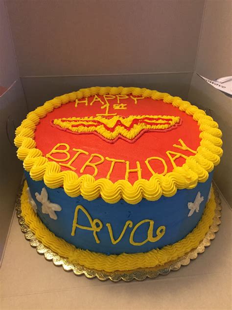 Wonder Woman Buttercream Cake Wonder Woman Birthday Cake Wonder Woman