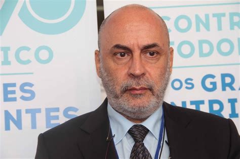 Behind random nerd tutorials is rui santos and sara santos. Angola deve melhorar a legislação sobre protecção de dados ...