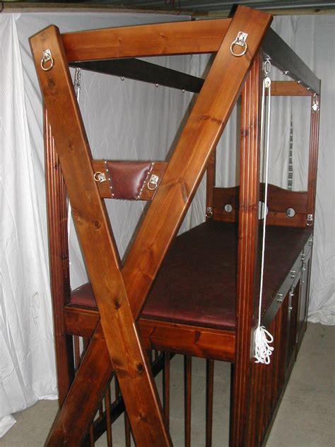 This Superb Large Hand Crafted Padded 4 Poster Bondage Bed Has St Andrew S Cross Cage