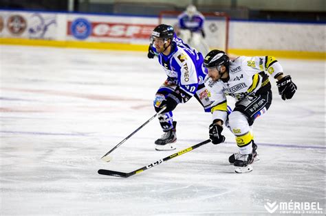 Si bien que c'est lors des jeux. Match de Hockey sur glace Chambéry vs US Suny Canton ...