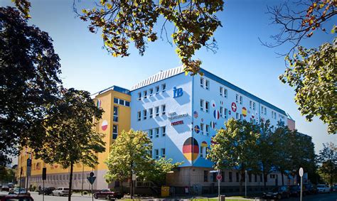 Falls man sich zum haus bauen in münchen entscheidet, ist ein fertighaus in münchen sicherlich eine gute wahl. Haus International in Munich, Germany - Find Cheap Hostels ...
