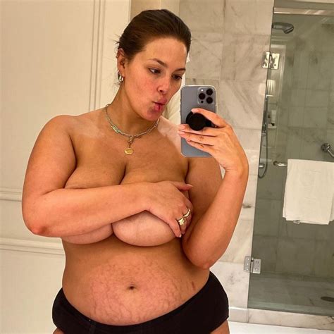 Ashley Graham Topless Boobs Fappenist
