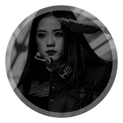 Pin By 𝒎𝒂𝒚𝒏 𝒉𝒆 On ʙᴀɴɴᴇʀs In 2020 Bad Girl Aesthetic Girl Icons