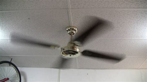 Smc fans specialize in offering energy and cost saving fans, such as ceiling fans, wall fans, oscillating fans and other industrial fans around the world. SMC MC-52 Ceiling Fan - YouTube