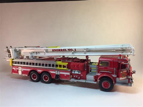 Franklin Mint Pierce Snorkel Fire Engine 132 Scale West Carleton