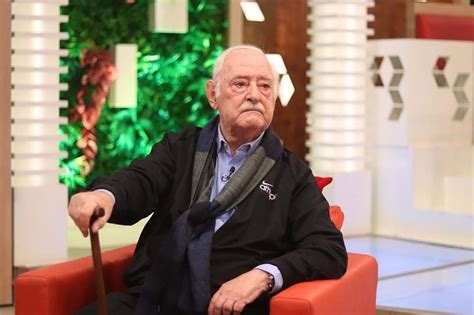 Ruy de carvalho (doğmuş 1 mart 1927) portekizli aktör. Ruy de Carvalho regressa ao trabalho após cirurgia à coluna: Um ator parado é um ator morto - a ...