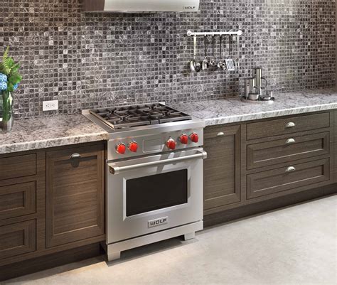 With it's dual stacked sealed burner design, the wolf gas cooktop delivers precise control at your. Wolf 30 Inch Dual Fuel Range - New Kitchen Life