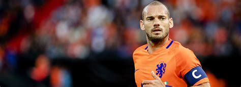 Born 9 june 1984) is a dutch retired professional footballer. Recordinternational Wesley Sneijder neemt afscheid van Oranje - MAX Vandaag