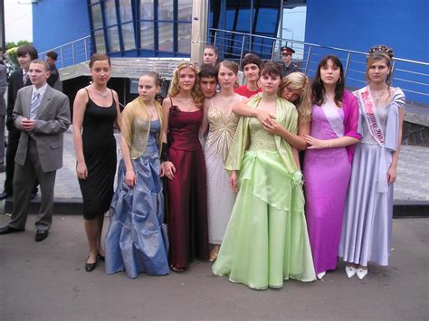 Выпускные платья российских школьниц подборка фото 80 х 90 х 2000 х