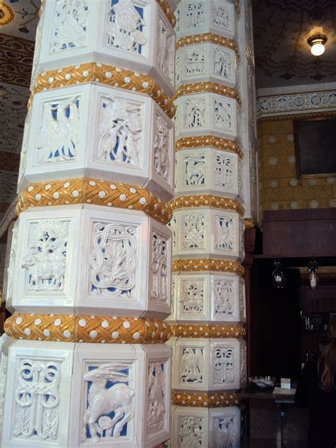 Café Imperial Detalhe Da Decoração Em Cerâmica Leaning Tower Of Pisa