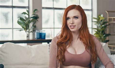 Amouranth Made An AI Copy Of Herself That Fans Can Pay To Be Their Sexy And Playful Girlfriend