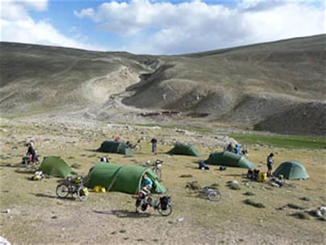 Nach dem zusammenbruch der sowjetunion wurde die strasse auch für ausländer pamirgebirge. Tadschikistan: Pamir-Gebirge