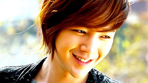 In 2016, he left his japanese label and transferred to universal music. Jang Keun-suk HD Wallpapers