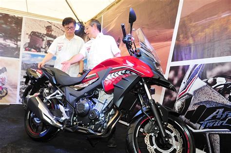 Honda vario, baik yang 110, 125, dan 150, semuanya mendapatkan respon yang amat sangat baik dipasaran. Warna baru Honda CB500X tahun 2017 | setia1heri.com
