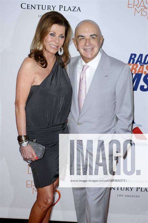 Robert Shapiro Wife Linell Thomas TH ANNUAL RACE TO ERASE MS Los Angeles XUK Patrick Rideaux