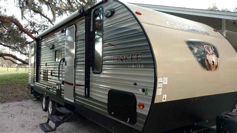 2015 Used Forest River Cherokee 274dbh Travel Trailer In Florida Fl