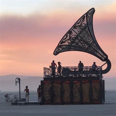 burning man 2017 is as wild and amazingly artistic as you expected burning man 2017 burning