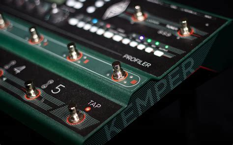 Kemper Profiler Stage Combines Digital Guitar Amplifier With Controller