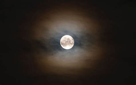 Download Wallpaper 3840x2400 Full Moon Moon Night Clouds 4k Ultra Hd