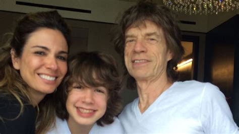 Así Son Las Vacaciones De Mick Jagger Y Su Hijo Brasileño Que Pasa Salta